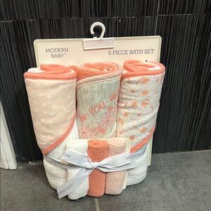 Modern Baby 6-Piece Bath Set in Pink and White